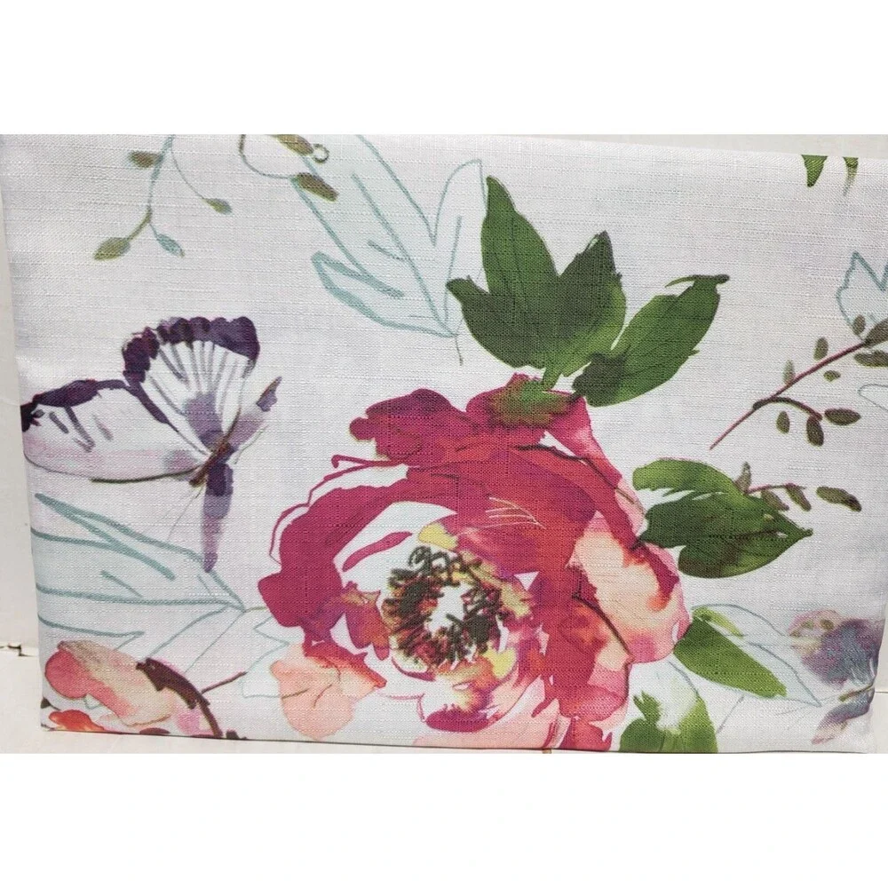 1 Printed Fabric Tablecloth, 60